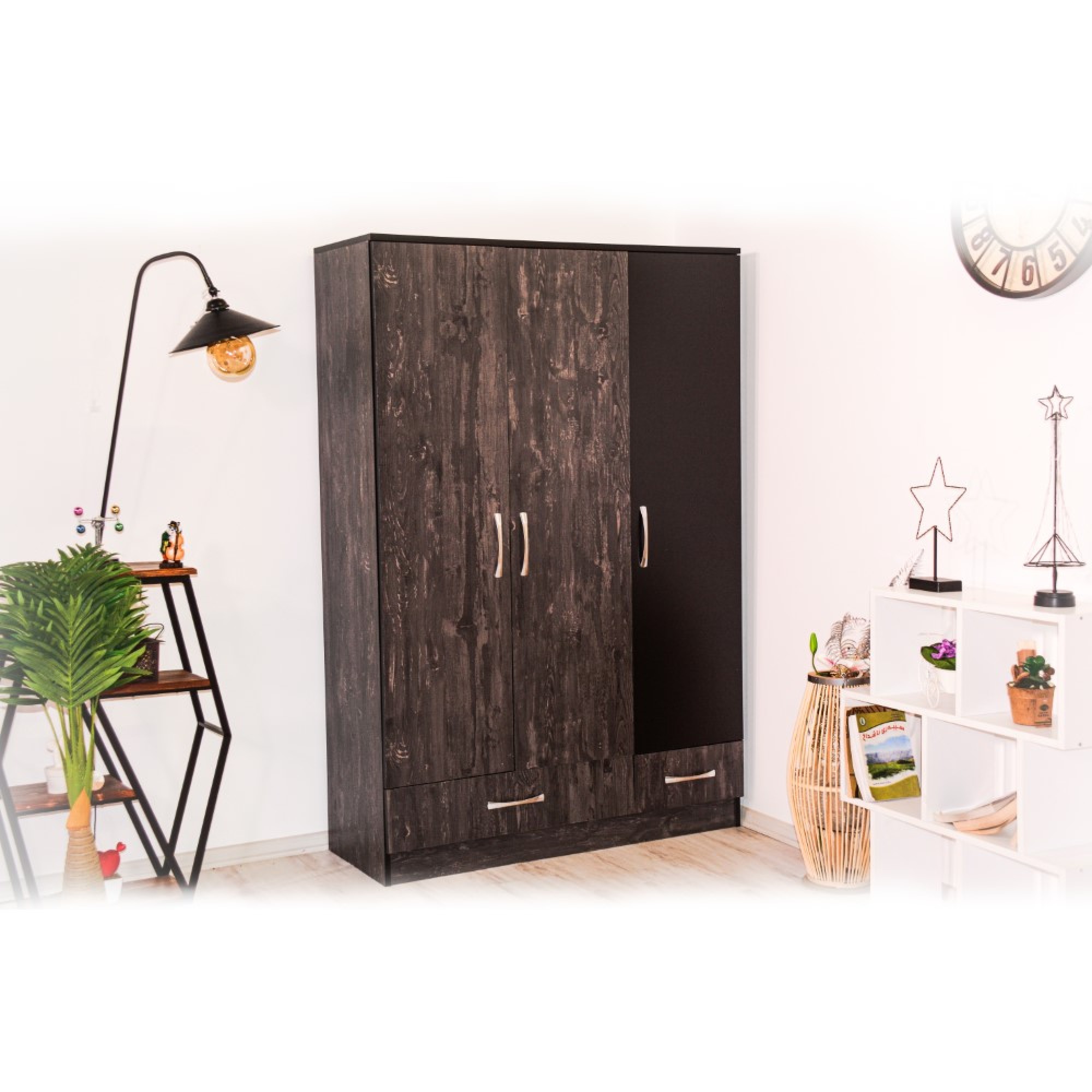 دۆڵابی 3 دەرگا و 2 کشۆ 120*43*80 سم