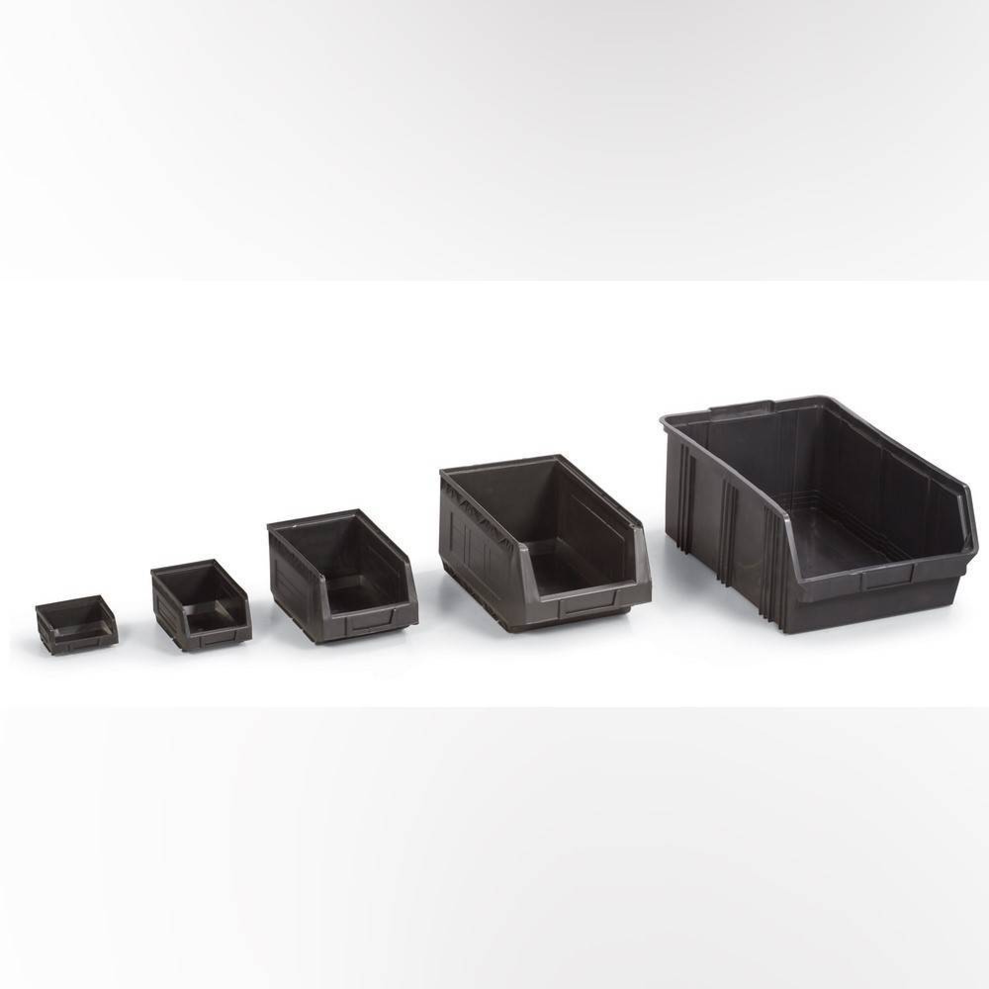 قوتوی گەنجینەی پلاستیکی ڕەشی No:2