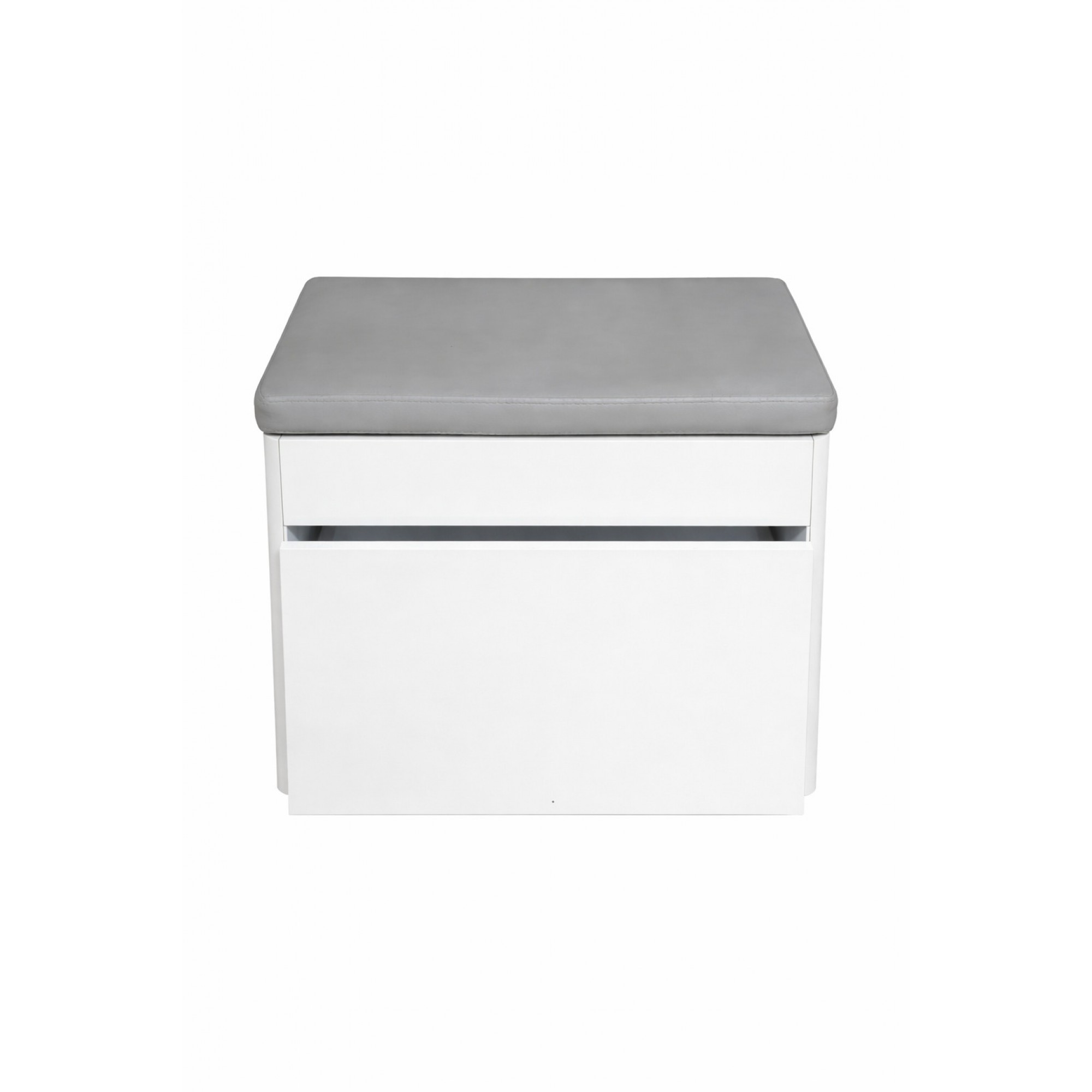 پۆفی فرەکار; سپی