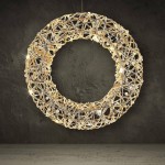 تاجە گوڵینەی مرواریداری ئاڵتونیی (٣٠ سم) لەگەڵ ٢٠ لید