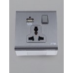 پلاکی دیواری جۆری ئینگلیزی بە دەرچەی USB بۆ شەحنکردنەوە ; مۆدێلی B