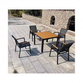 سێتی مێز و 4 دانە کورسی باخچە لە ئەلەمنیۆم بە ڕەنگی ئەنتراسایت 