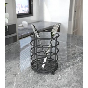 هەڵگری کەلوپەلی چێشت لێنان