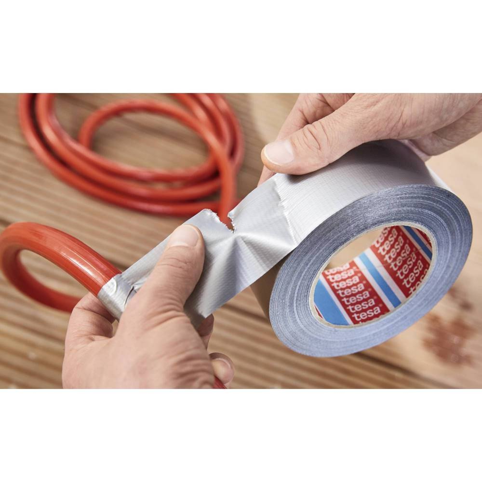 تيپی تێسا هێزی زیادەی گشتگیر  ڕەنگی رەساسی