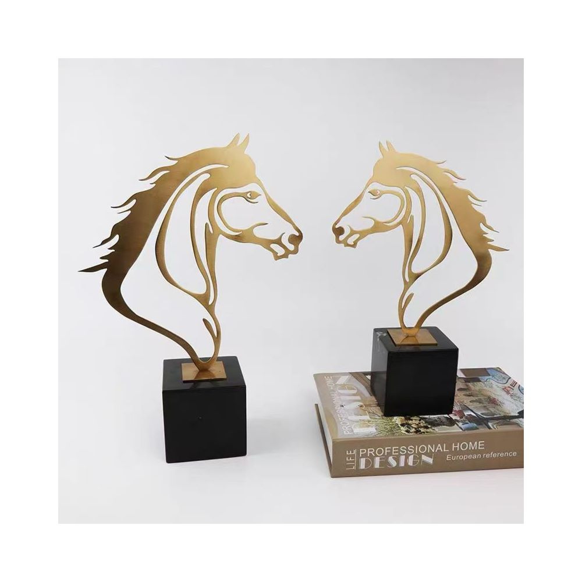 دیکۆری شێوە ئەسپ 260*90*370 سم