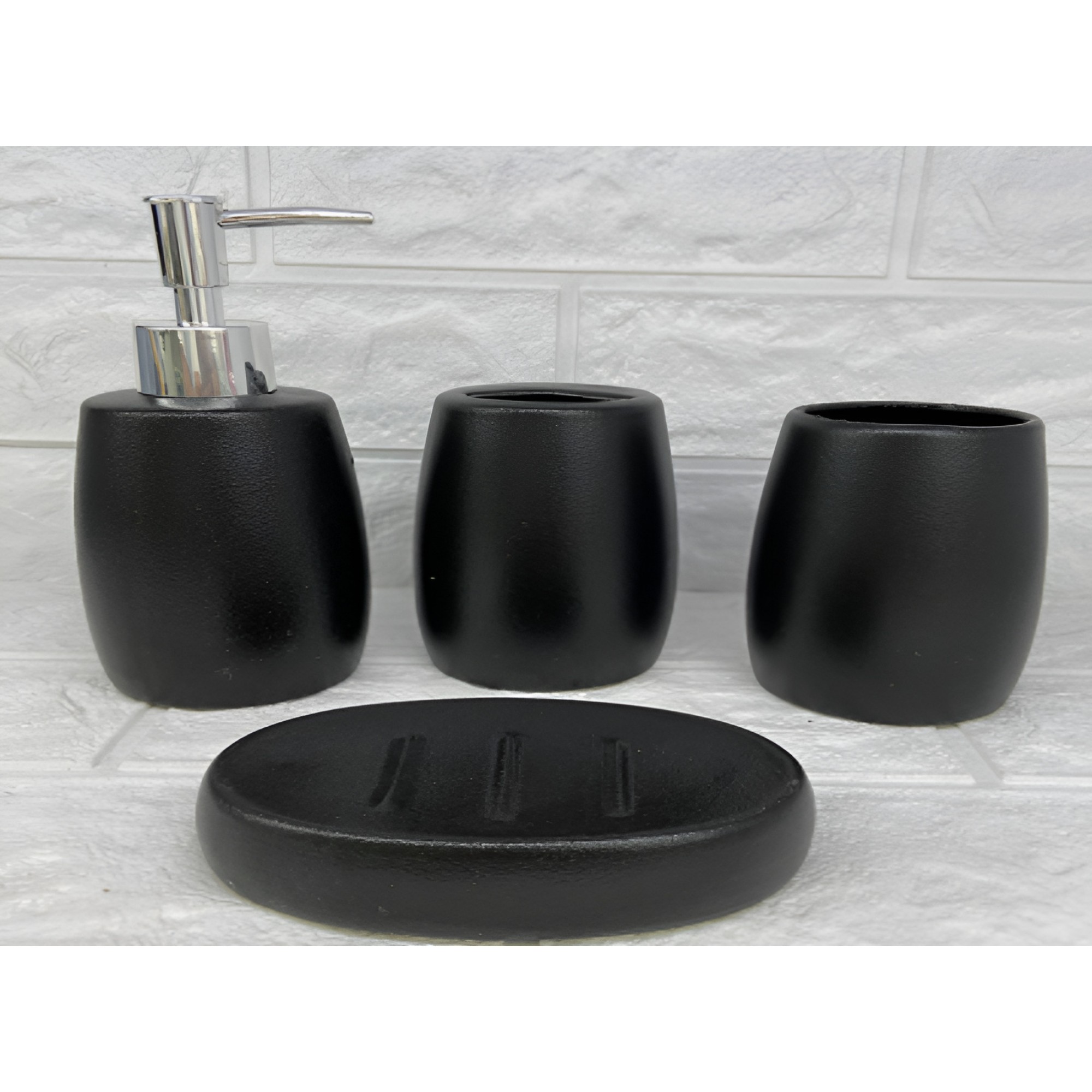 سێتی ئیکسسواراتی گەرماو - ڕەش - SMT-237